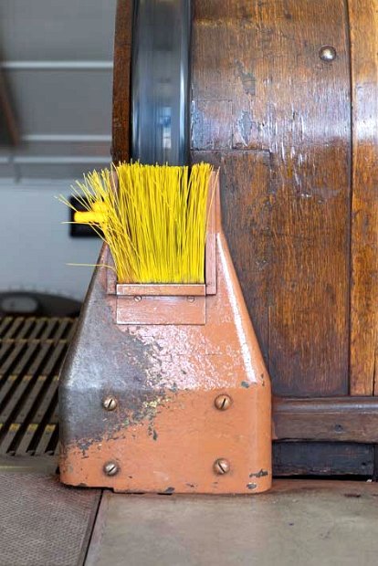 Rolltreppenbesen-7615