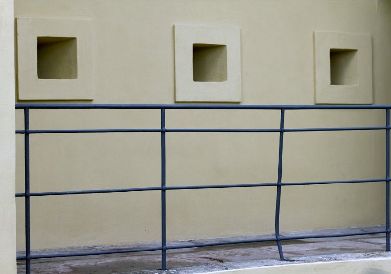 Gelaender mit Fenster