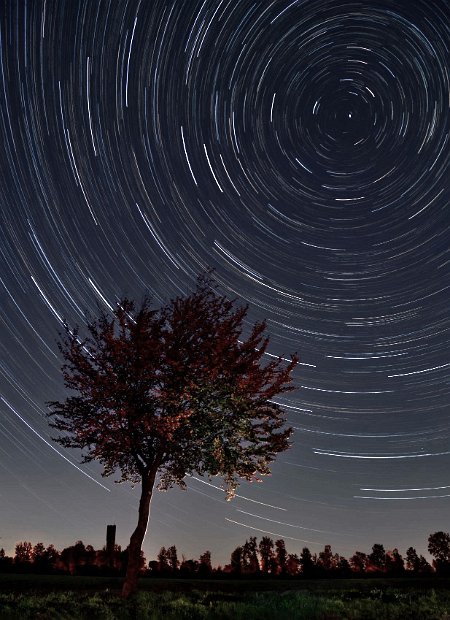 StarStaX_DSC05513-DSC05665_lücken_füllen-TIFF-2-PS-JPG