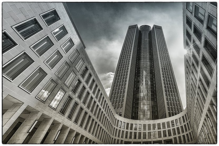 PWC - Tower 185